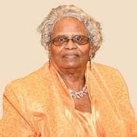 Photo of Lois