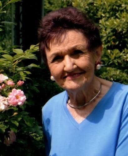 Photo of Elizabeth