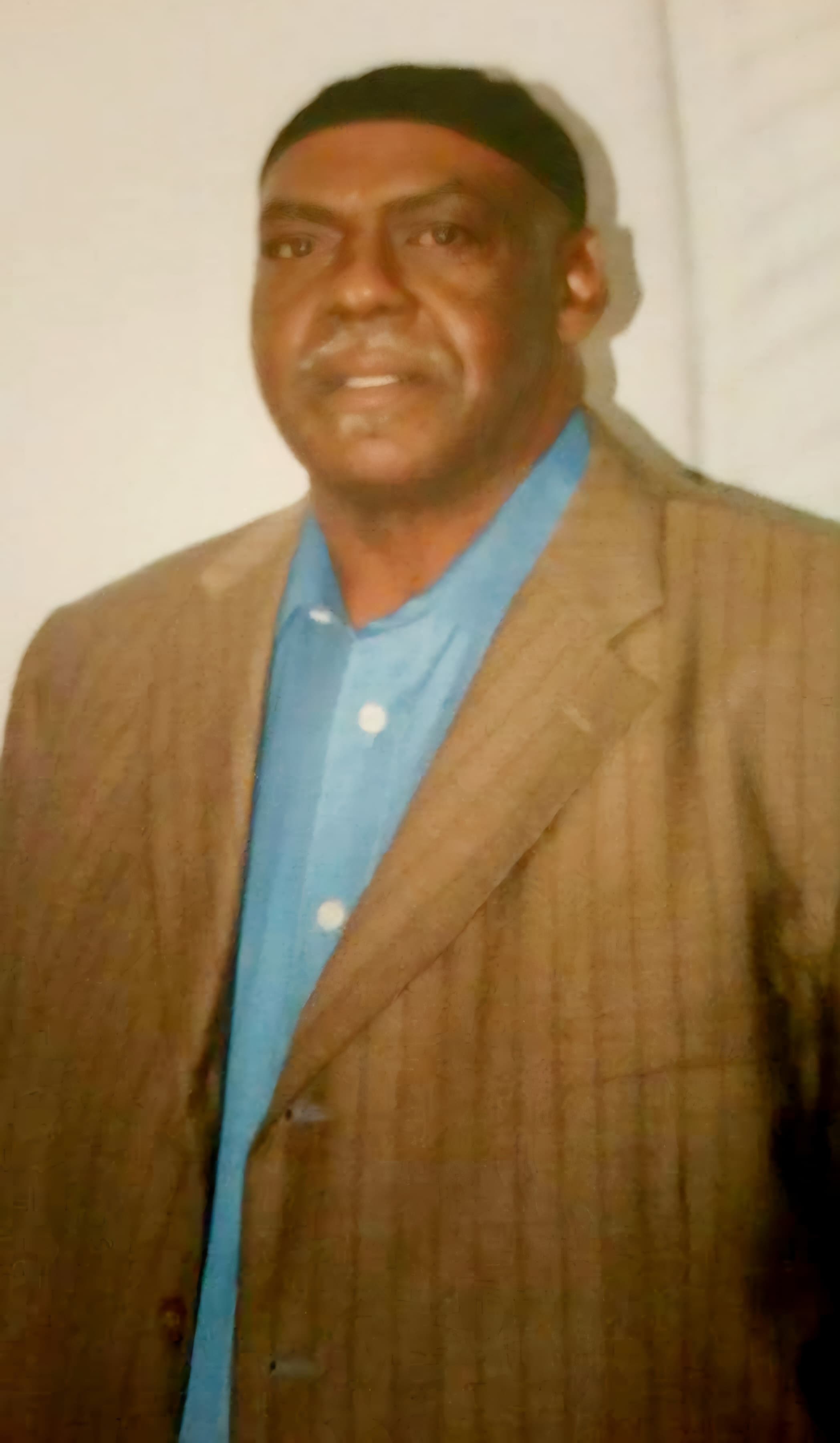 Photo of Larry