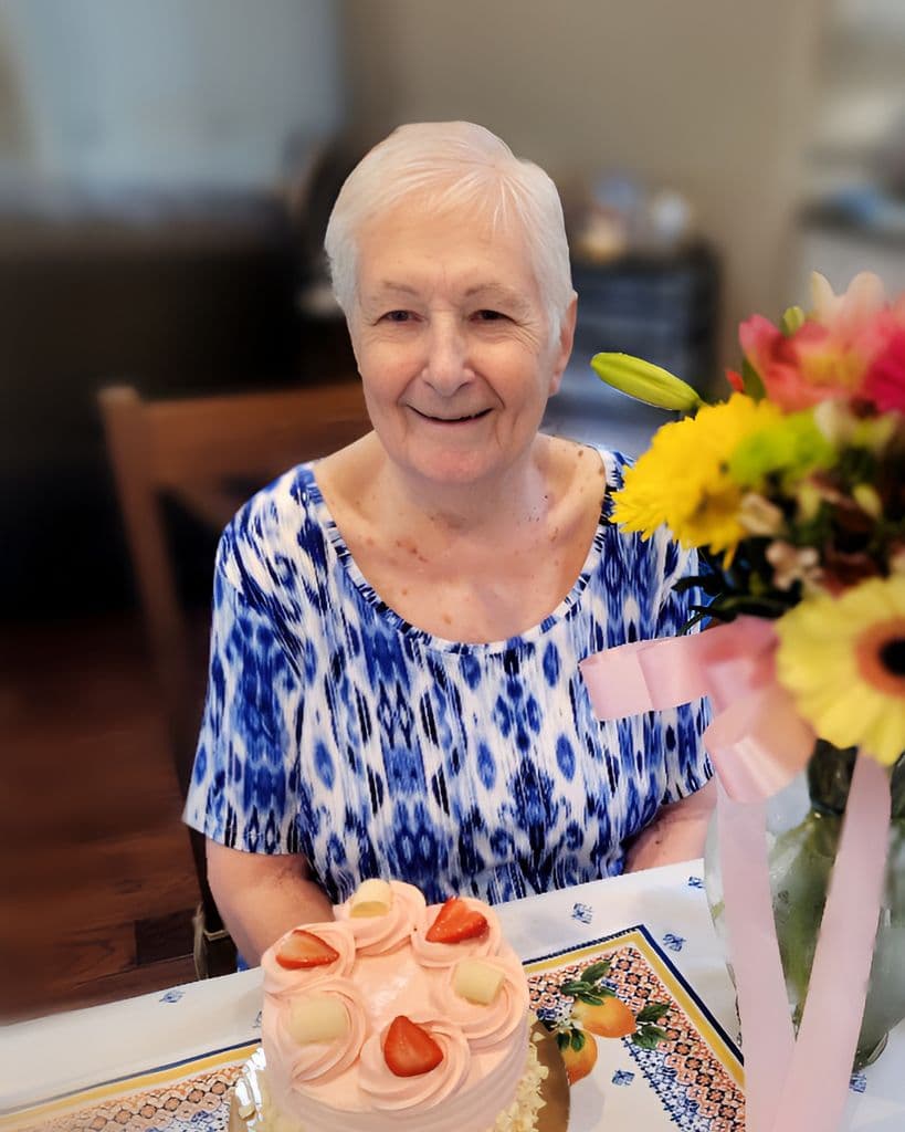 Photo of Lois