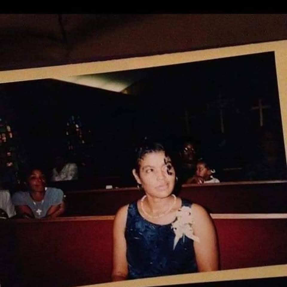 Photo of Andrea Fuller