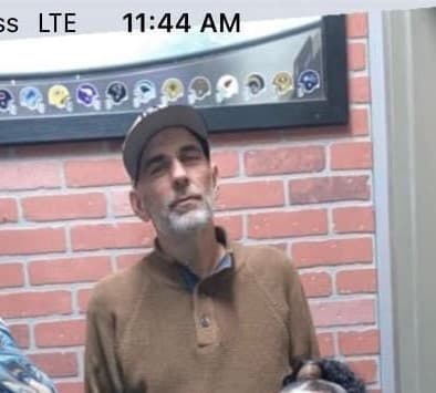 Photo of Lee
