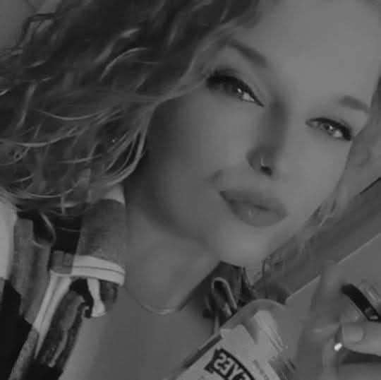 Photo of Kallie Nicole