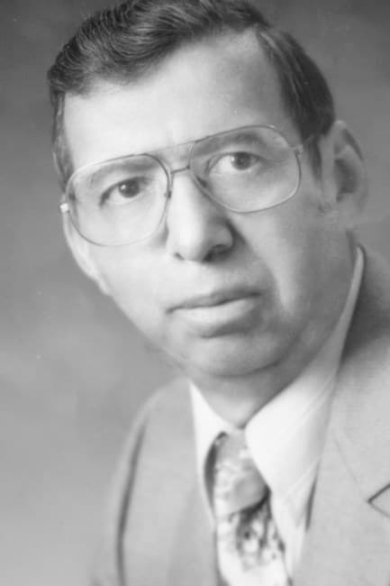 Photo of Leonard