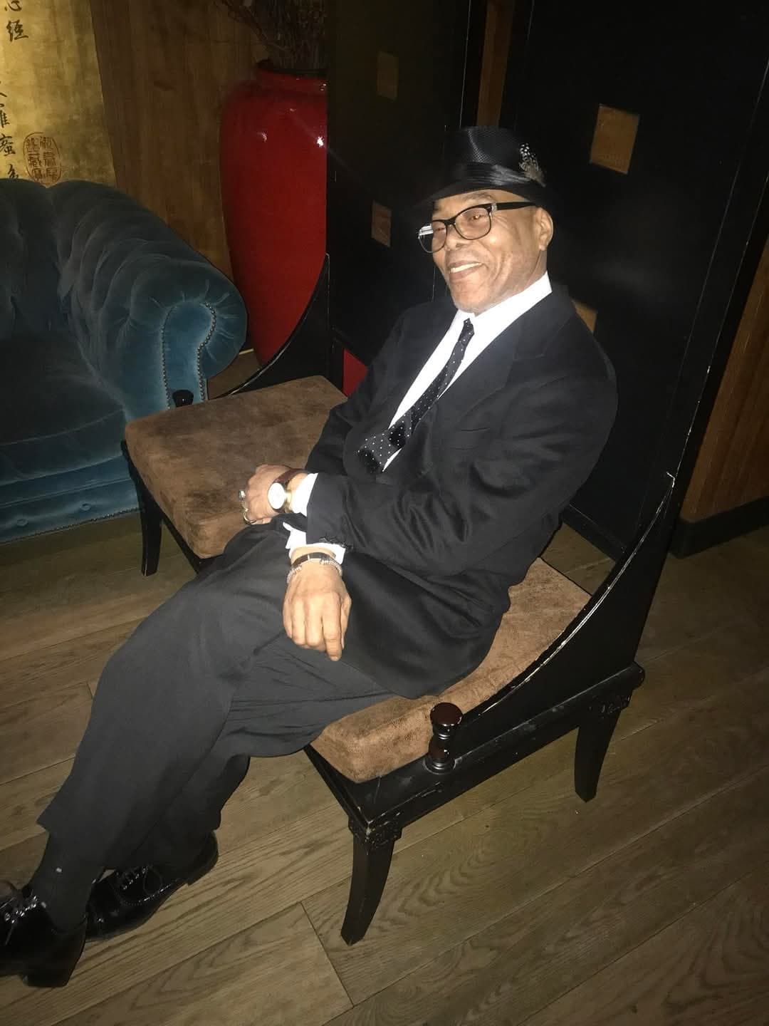 Photo of Larry