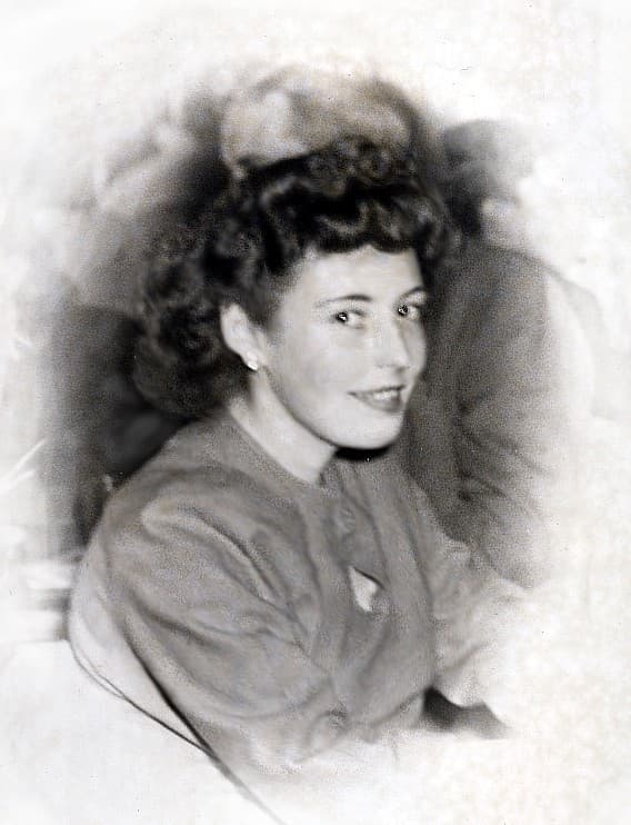 Photo of Evelyn