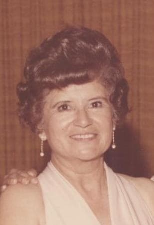 Photo of Adelfa