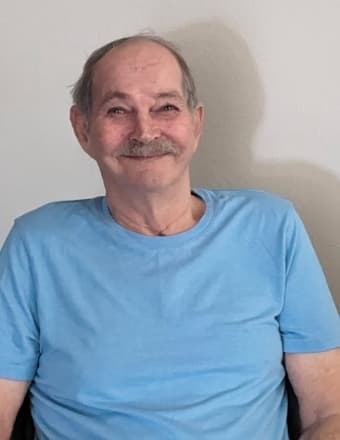 Photo of Larry
