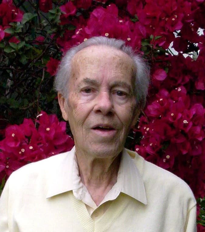 Photo of H.